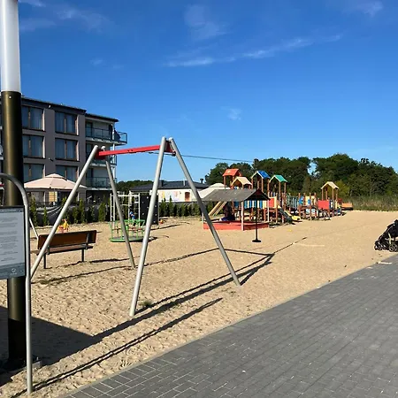 Mb Z Basenem I Ogrodem アパート *